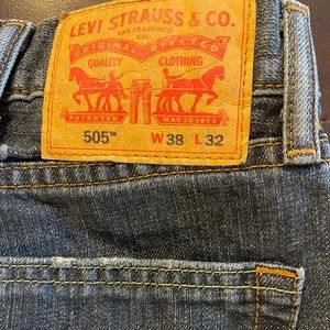Gently used Levi’s man jeans 505